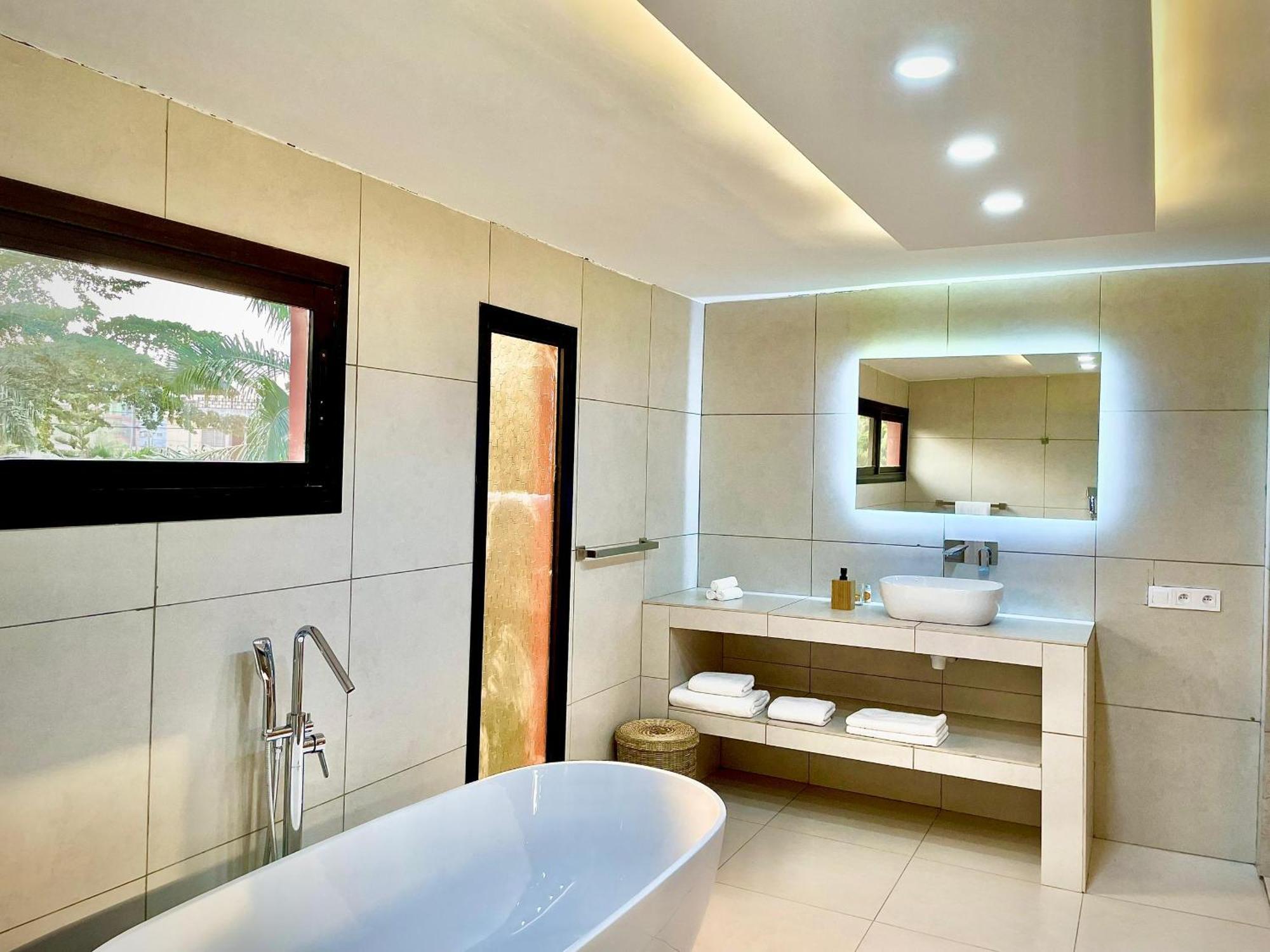 Le Kentia Hotel Lome Luaran gambar
